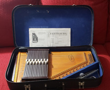 Vintage Silvertone Autoharp by Oscar Schmidt w/Case. Classic Folk Instrument EUC