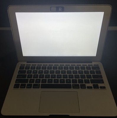 Apple MacBook Air 11.6 inch Laptop - MD223LL/A 4 GB Ram No OS Or Charger