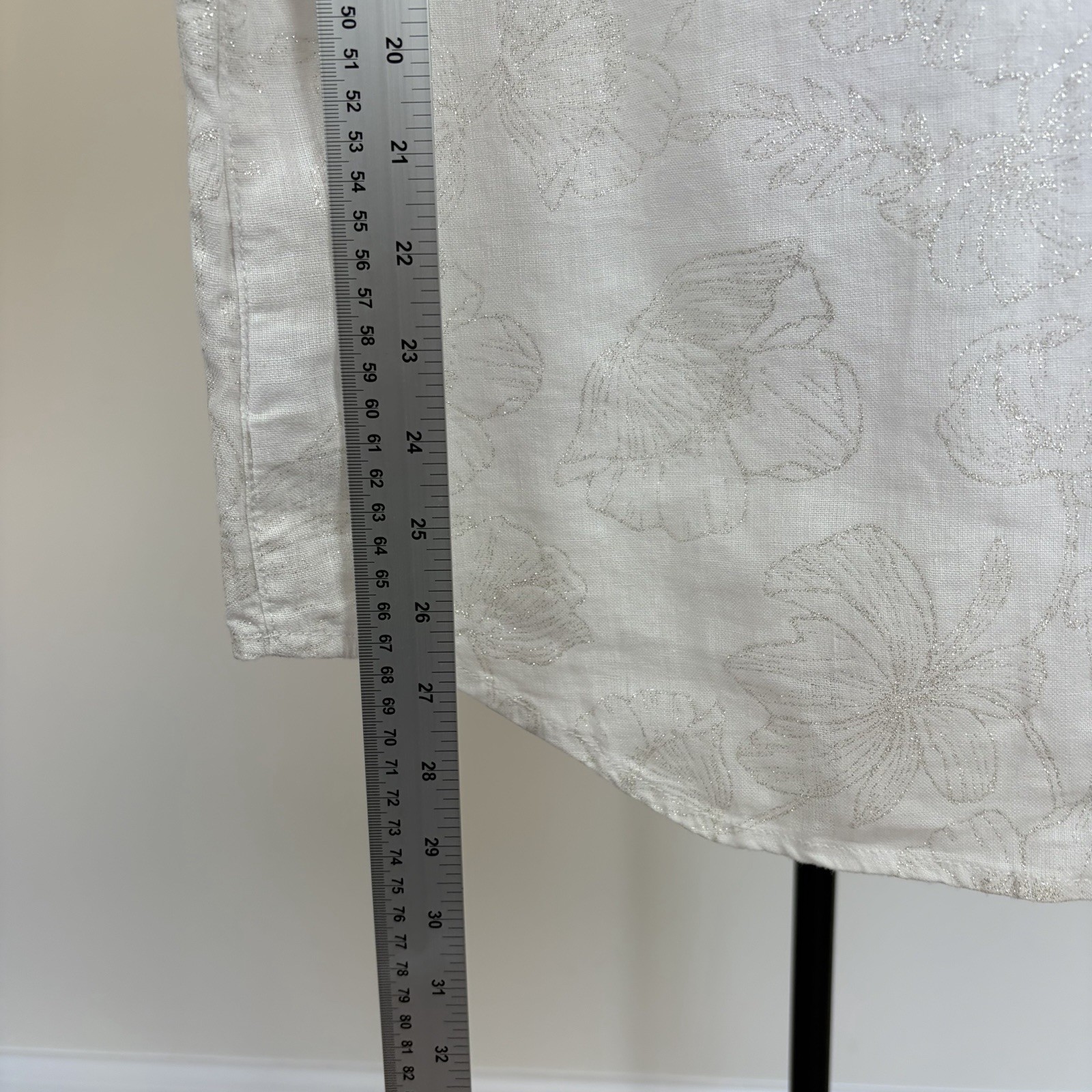 Cynthia Rowley 100% Linen White Button-Up Shirt Glitter Floral Pattern Size M image 10