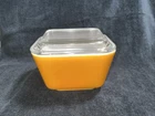 VTG PYREX Refrigerator Dish #501 B w/ Lid 1-1/2 Cup Orange EUC