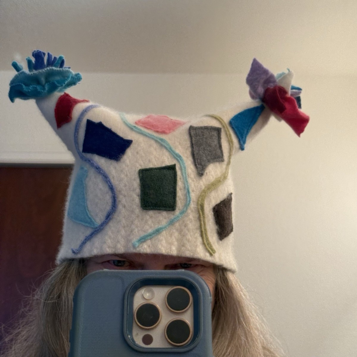 Handmade Upcycled Hat Horn Beanie Cashmere Cat Ears Pussyhat White Color Appliq Hot Pink Knit Pussy Hat: Women main image 2