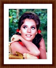 Dawn Wells "Mary Ann" 8.5 x 11 Color Unframed Collectable Photograph