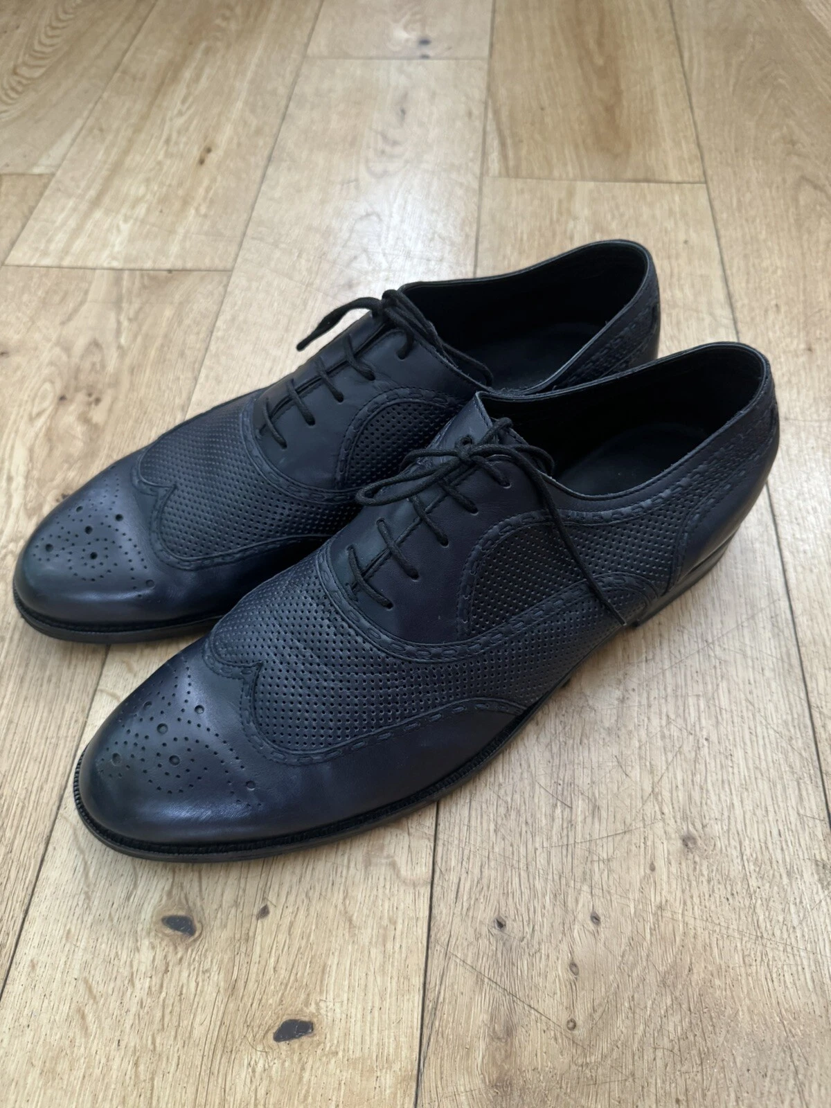 Scarpe da uomo blu Bottega Veneta Brogues forate taglia 44 5