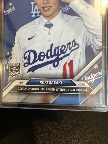 2025 Topps Now International Signing Introduced #OS16 Roki Sasaki DODGERS - Picture 2 of 3