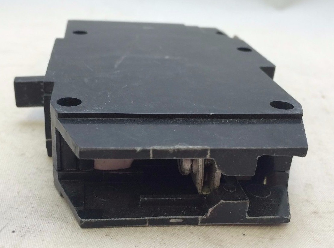 General Electric THQL1120 | 3HXH8 | Interruttore Automatico 20a 1p 10ka