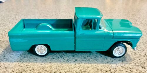 1960-61 CHEVROLET APACHE FLEET SIDE DEALER PROMO PICKUP TRUCK - Picture 3 of 8