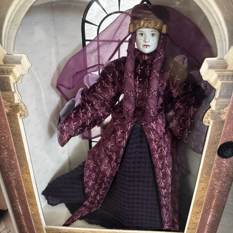 MUÑECA STAR WARS EPISODIO I REINA AMIDALA REGRESO A NABOO 2000 EDICIÓN RETRATO NUEVA Foto 3 de 4