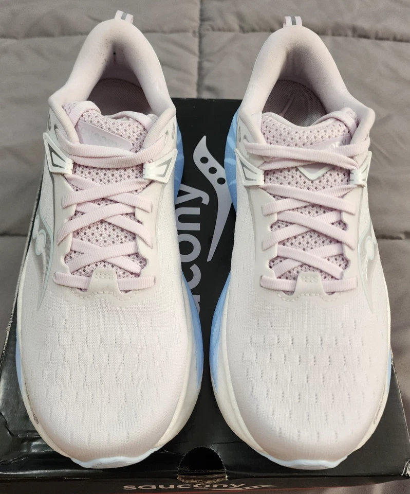 Saucony® Women's 8 B Triumph 22 Road Running Shoes in White/Ice Melt - Image 4 of 4