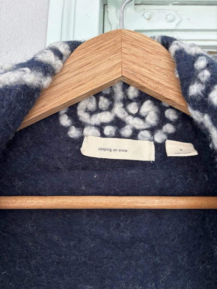 Suéter Cardi Sleeping on Snow Anthropologie Mujer Azul Paisley Primera Nieve Usado en Excelente Condición Foto 3 de 4