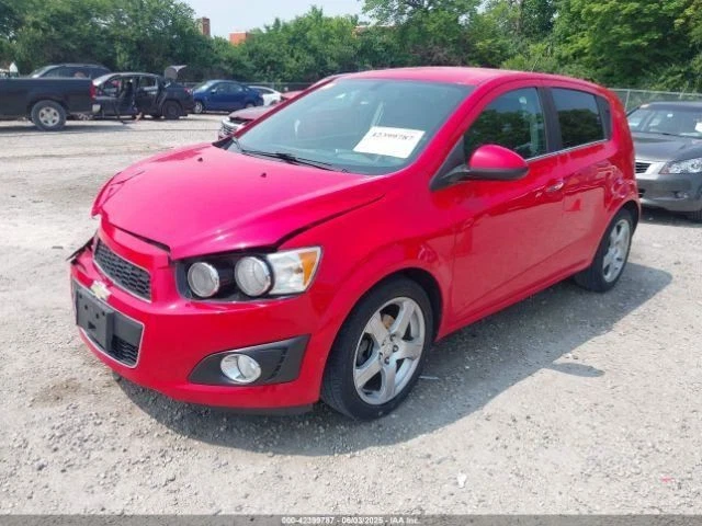 Chevrolet Sonic ECM 2015 módulo de control electrónico identificación A tracción delantera 1,4 L usado Foto 2 de 4