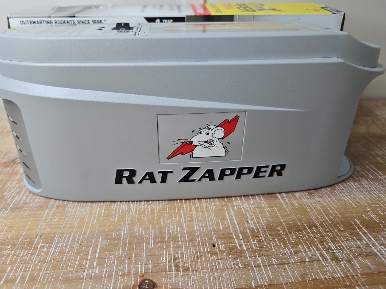 Victor Rat Zapper Ultra Electronic Rat Trap Model RZU0014 Open Box eBay