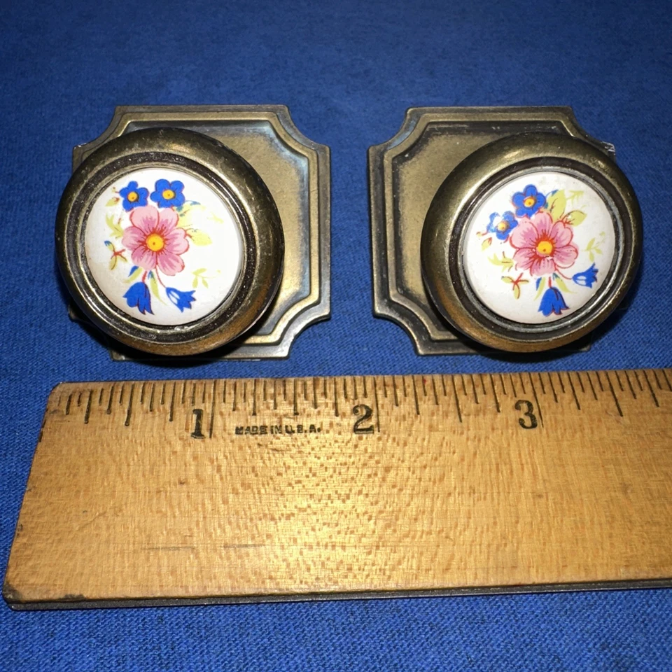 2 винтажных круглых выдвижных ящика с задними пластинами. Красивые цветы! - Изображение 2 из 4