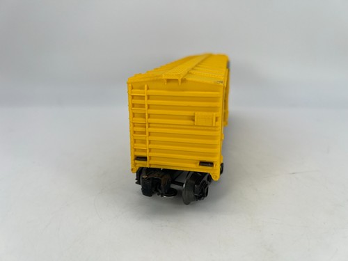Lionel #9740 O Gage Chessie System Yellow Box Car Good Condition - Picture 2 of 6