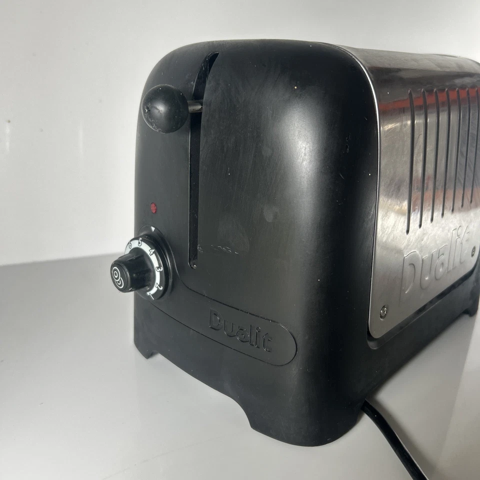 Dualit SNG2GB 2-Slice Toaster - Black / Silver - TESTED WORKING - Image 2 of 4