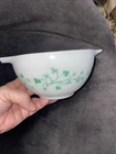 PYREX Green Vine 1 1/2 Pt Made In USA Vintage