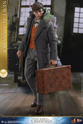 Hot Toys 1/6 Mms512 Fantastic Beasts 2 Newt Scamander Deluxe Edition In Stock