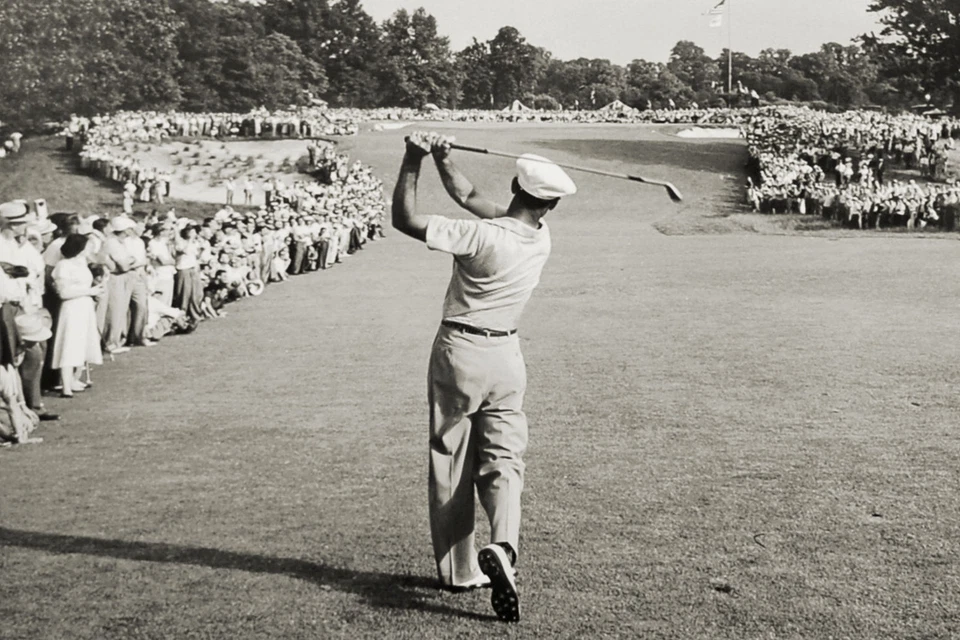 Ben Hogan Famous Golf Shot Canvas Wall Art Framed Print - Various sizes - Image 3 of 3