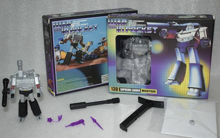 トランスフォーマー　ウォーインポケット　DX9 New Transformation toys DX9 toys War In Pocket 13D Mightron Figure