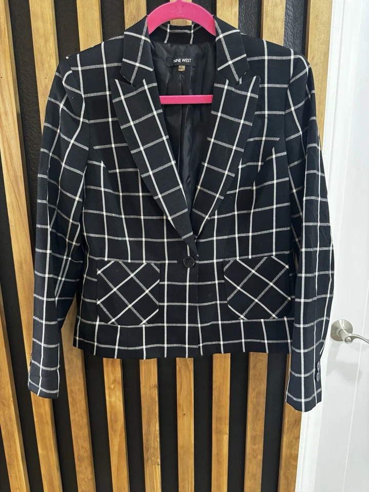 Traje de dos piezas para mujer Nine West Foto 2 de 3