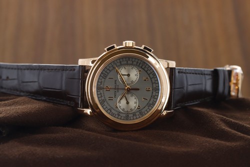 Patek Philippe Chronograph 42mm 5070R, Silver Opaline Dial - 1...