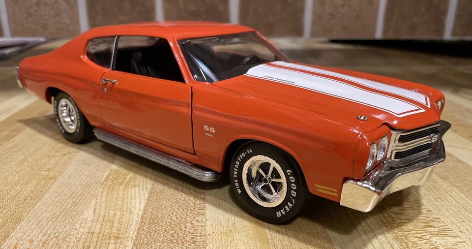 Chevrolet Chevelle SS454 LS6 leve fundido personalizado 1/18 ERTL American Muscle 1970. - Imagem 2 de 4