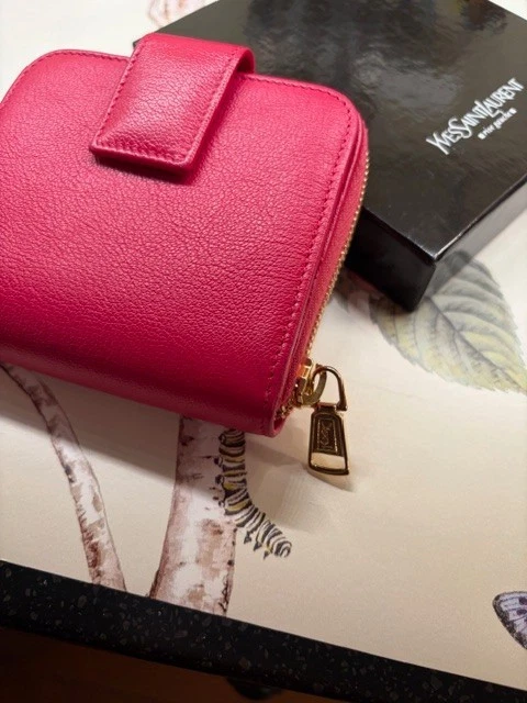 Carteira YSL com zíper -- IMPECÁVEL! - Imagem 2 de 4