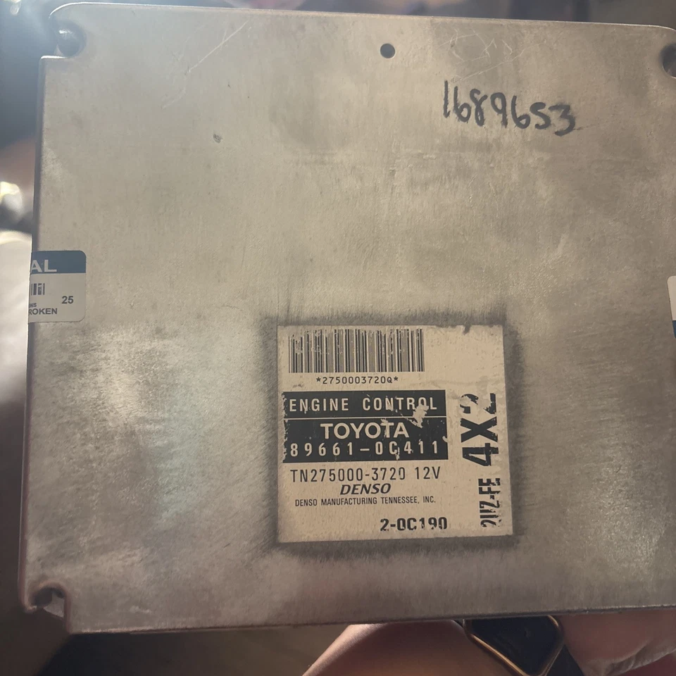 Компьютерный запрограммированный двигатель Plug&Play 2002 Toyota Sequoia 89661-0C421 4,7 л ECM - Изображение 2 из 4