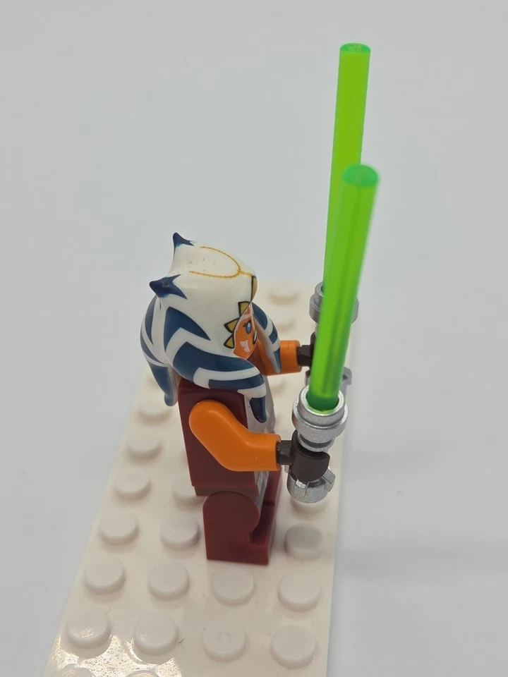 LEGO NUEVO Auténtico Star Wars Ahsoka Tano (Padawan) (1x) 75401 Minifigura Foto 3 de 4