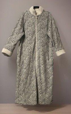 Stan Herman Plush Fleece Robe Plus Size 1X Gray & White Full Zip Long SL Pockets