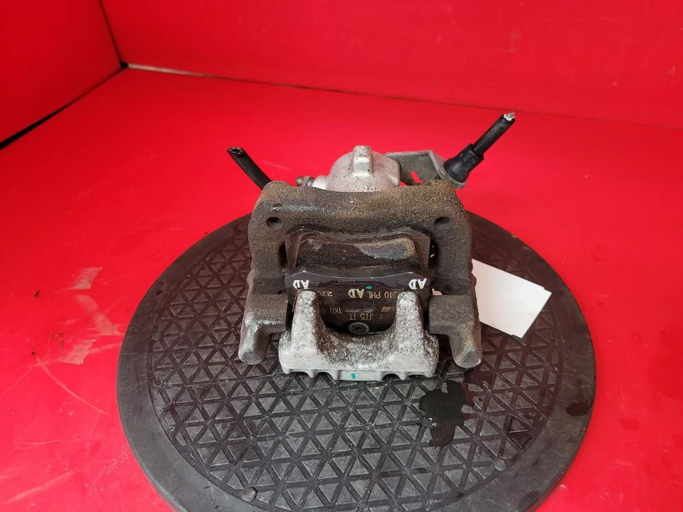 PINZA FRENO TRASERO DERECHO VOLKSWAGEN POLO 2017 Foto 2 de 4