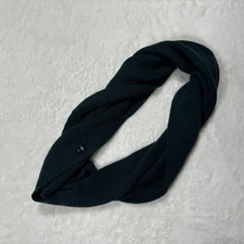 Under Armour Scarf Womens OSFA One Size Fits All Green Knit Infinity Acrylic