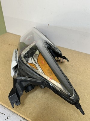 Genuine OEM | 2016 - 2018 Nissan Maxima Halogen Headlight Right 