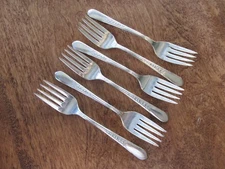 pla8 Vintage Wm Rogers "PRISCILLA-LADY ANN" (6) Silver Plate Salad Dessert Forks