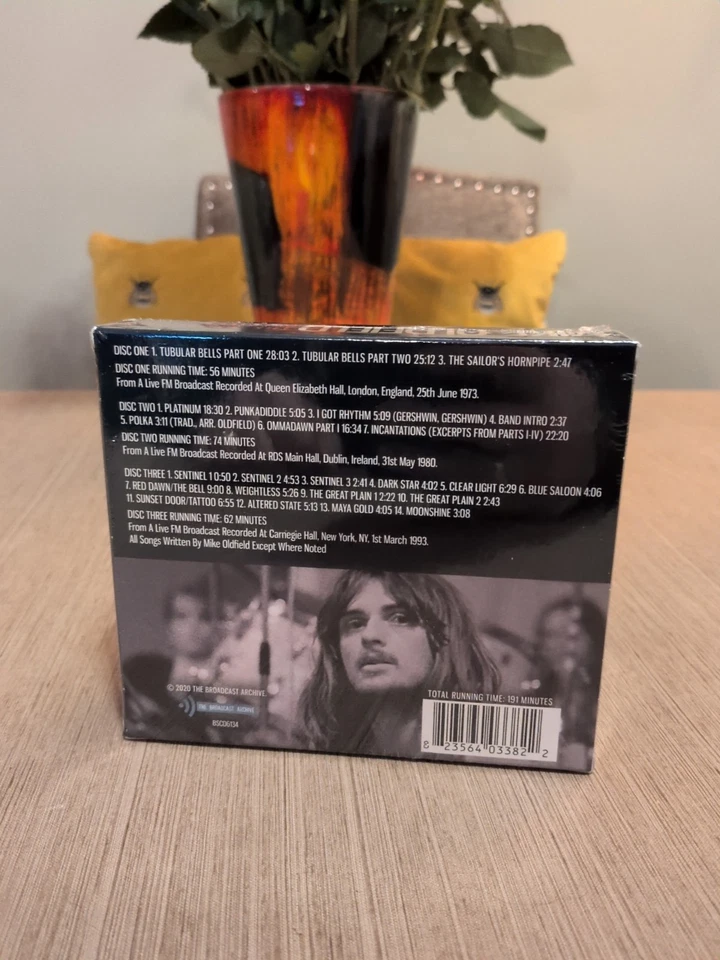 Mike Oldfield – The Broadcast Archives - Classic Live Recordings From The 1970s, - Image 3 of 4