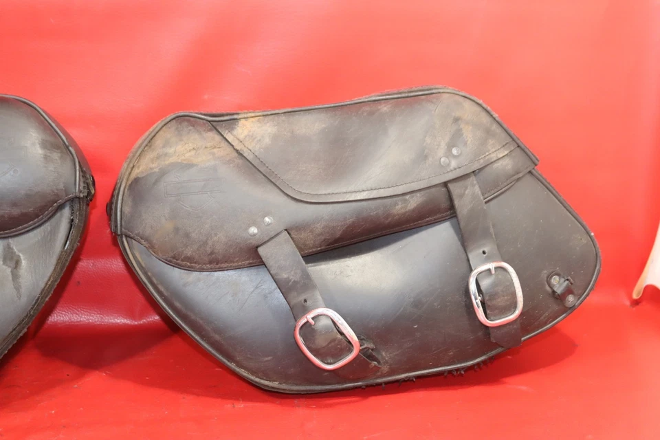 2007 HARLEY-DAVIDSON DYNA LOW RIDER FXDL OEM LEFT RIGHT SADDLEBAG SET SADDLEBAGS Foto 3 de 4
