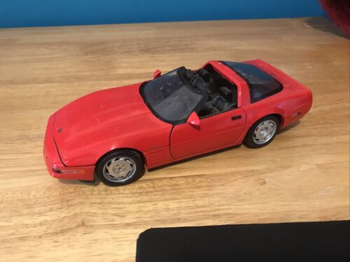 Maisto Red Chevrolet Corvette ZR-1 1992 - Diecast 1:18