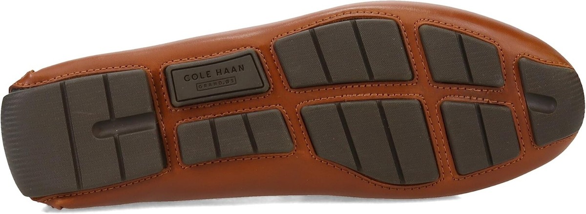Cole Haan Men display picture 2