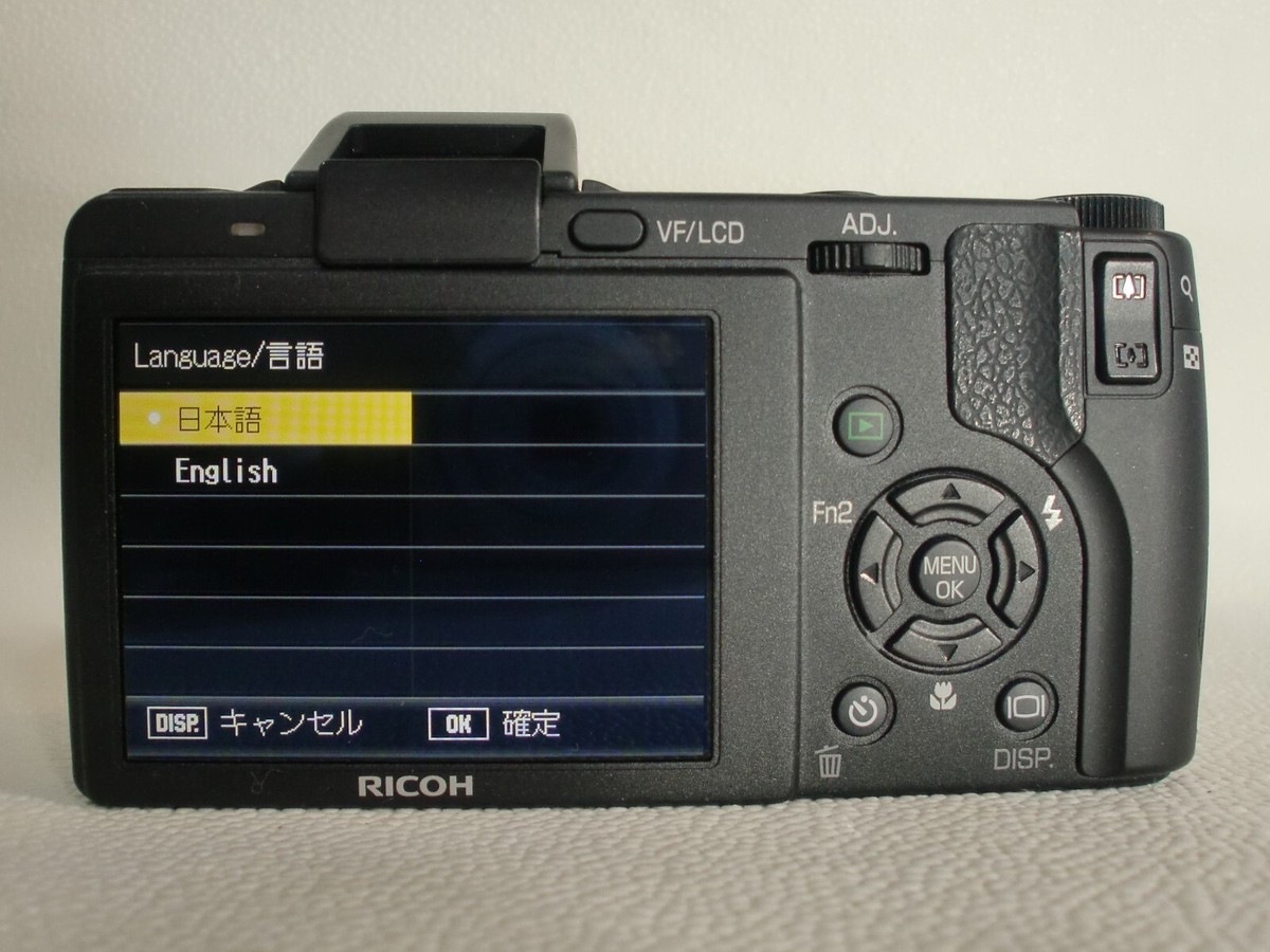 RICOH RICOH GX200 Black,VF KIT, f/2.5, 3x ,2.7, 12MP