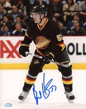 Vancouver Canucks Bo Horvat Signed Autographed 8x10 NHL Photo COA #26