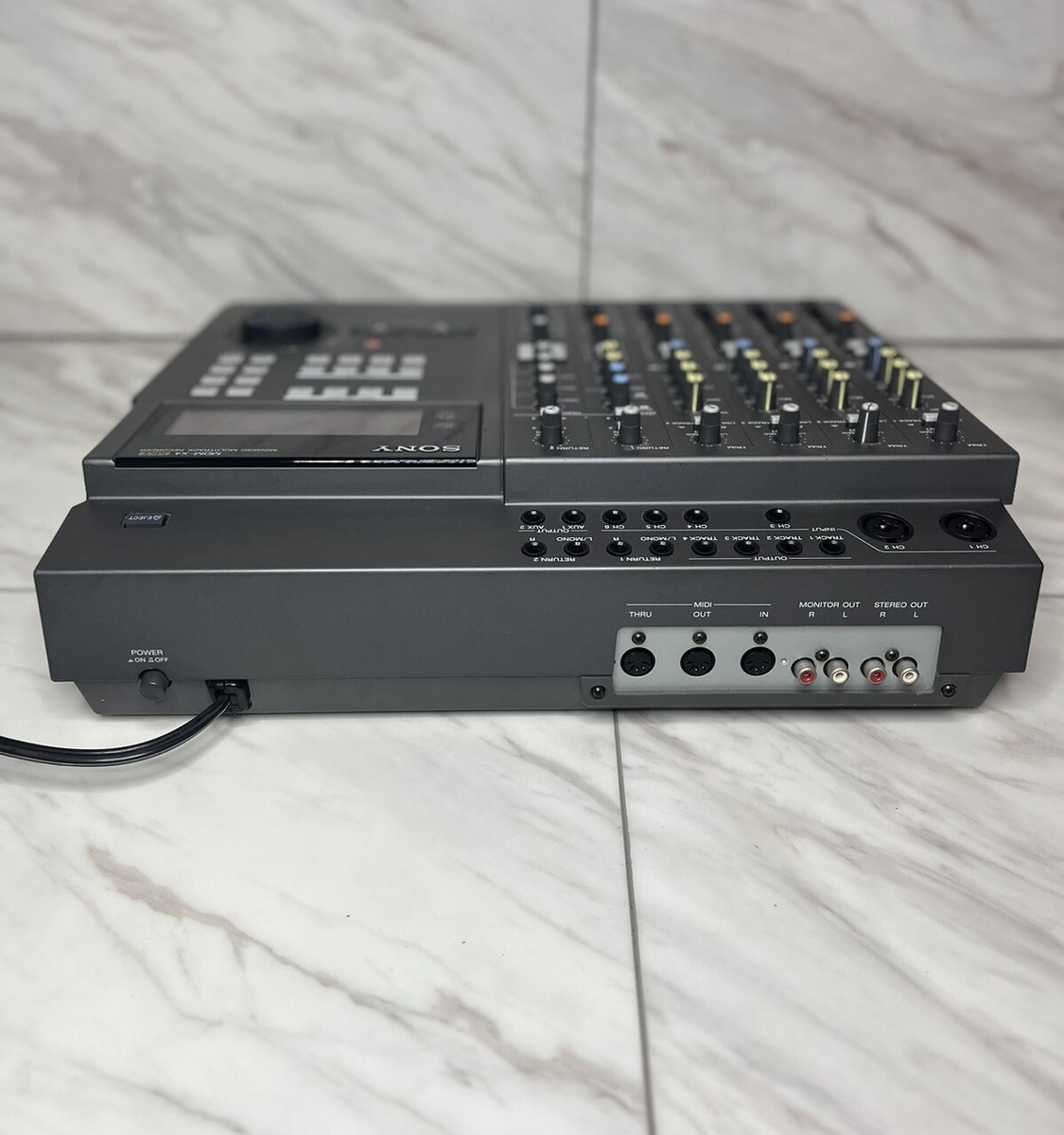 SONY　MINIDISC MULTITRACK RECORDER　MDM-X4 mqdefault.jpg