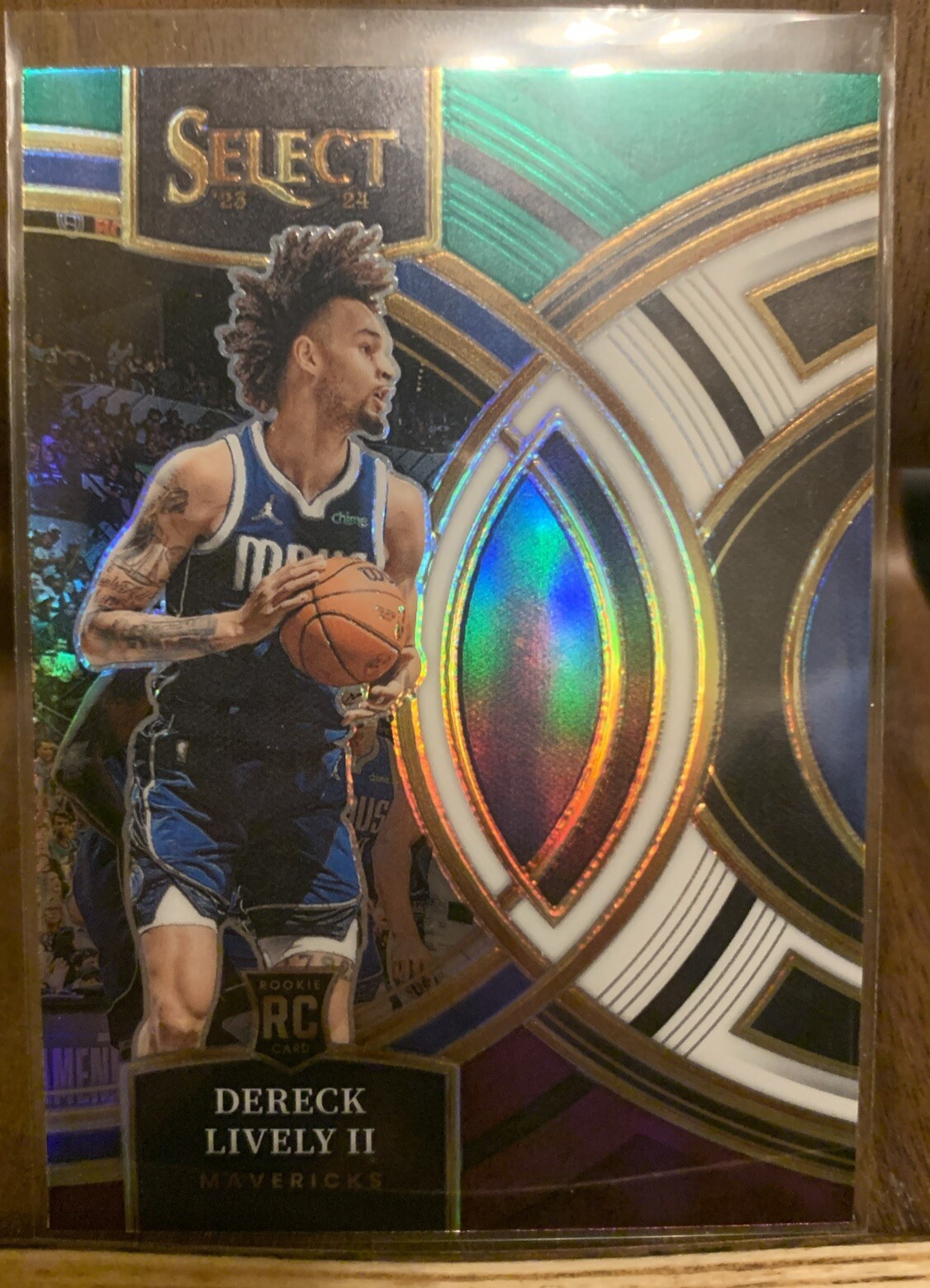 2023 Panini Select - Premier Level Green White Purple Prizm #111 Dereck Lively