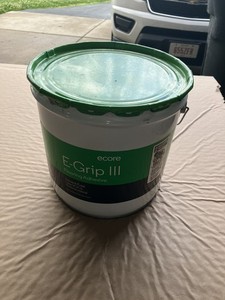 ECORE E-Grip lll Flooring Adhesive Size 4 Gal.