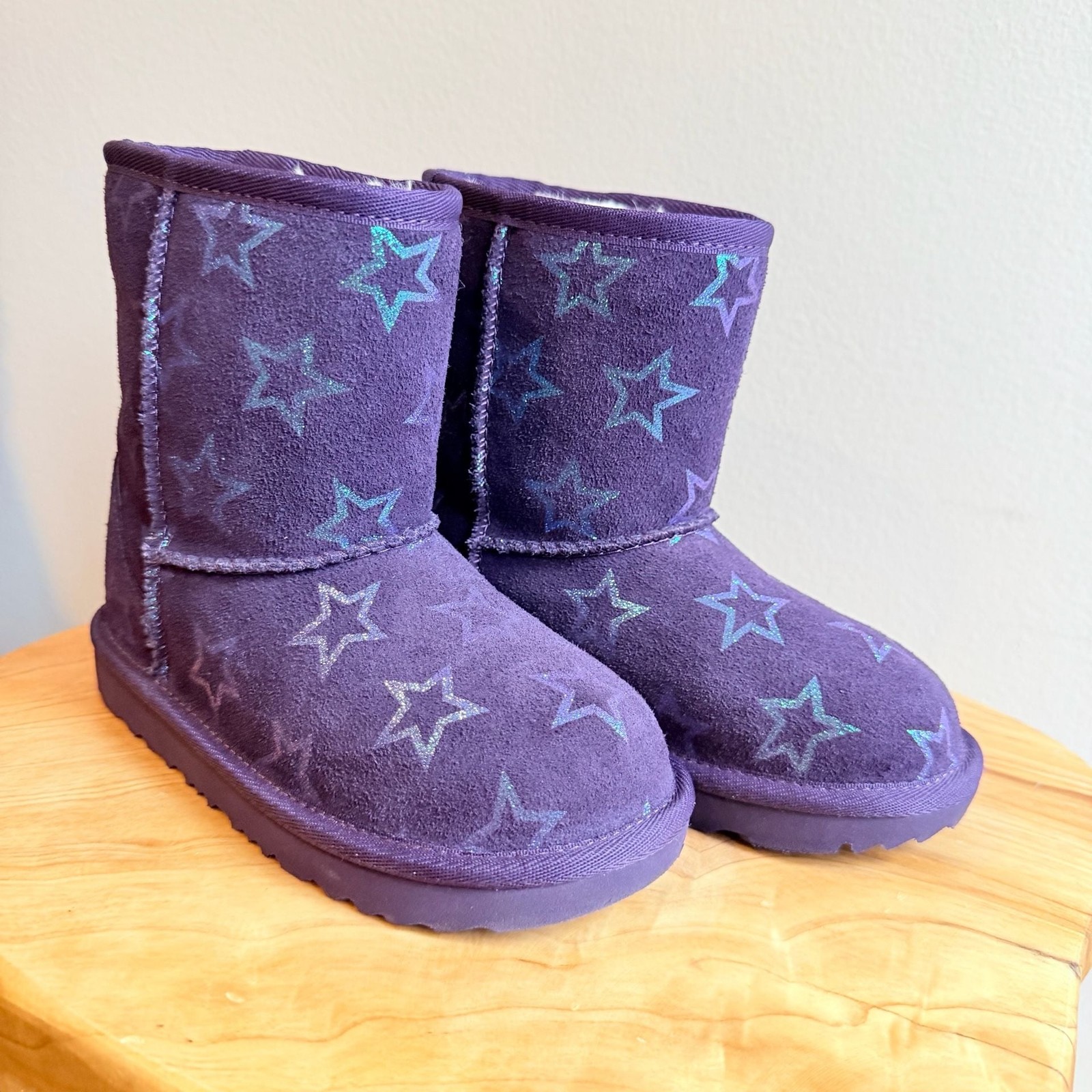 UGG Kids' Classic II Toddler Iridescent Stars Boots in Nightshade Size 11