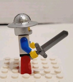 Lego Kingdoms Lion Knight Minifigure For Castle Building Set #5929