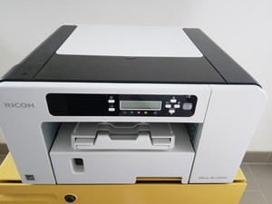 RICOH Aficio  SG 2100N Farbdrucker - Defekt Ersatzteilspender - für Bastler