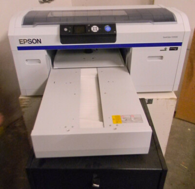 DTG Textildrucker Epson Surecolor SC-F2000 T-Shirt Drucker Digital Neuwertig