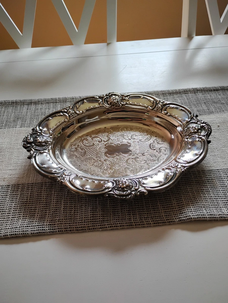 ONEIDA Victorian Antique US Silver-Plated Platters & Trays for