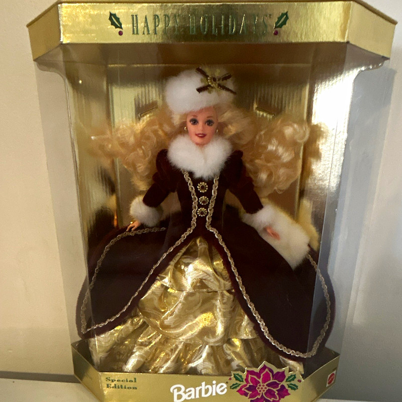Barbie Happy Holidays Special Edition Doll 12in Original Unopened