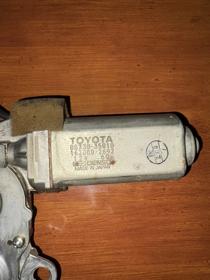 Toyota 4Runner 1992-1995 motor techo corredizo 85730-35010 fabricante de equipos originales usado Japón. Foto 2 de 4