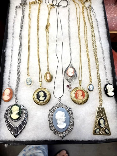 Vtg-mod mix color style pendant Cameo Necklace Lot #2